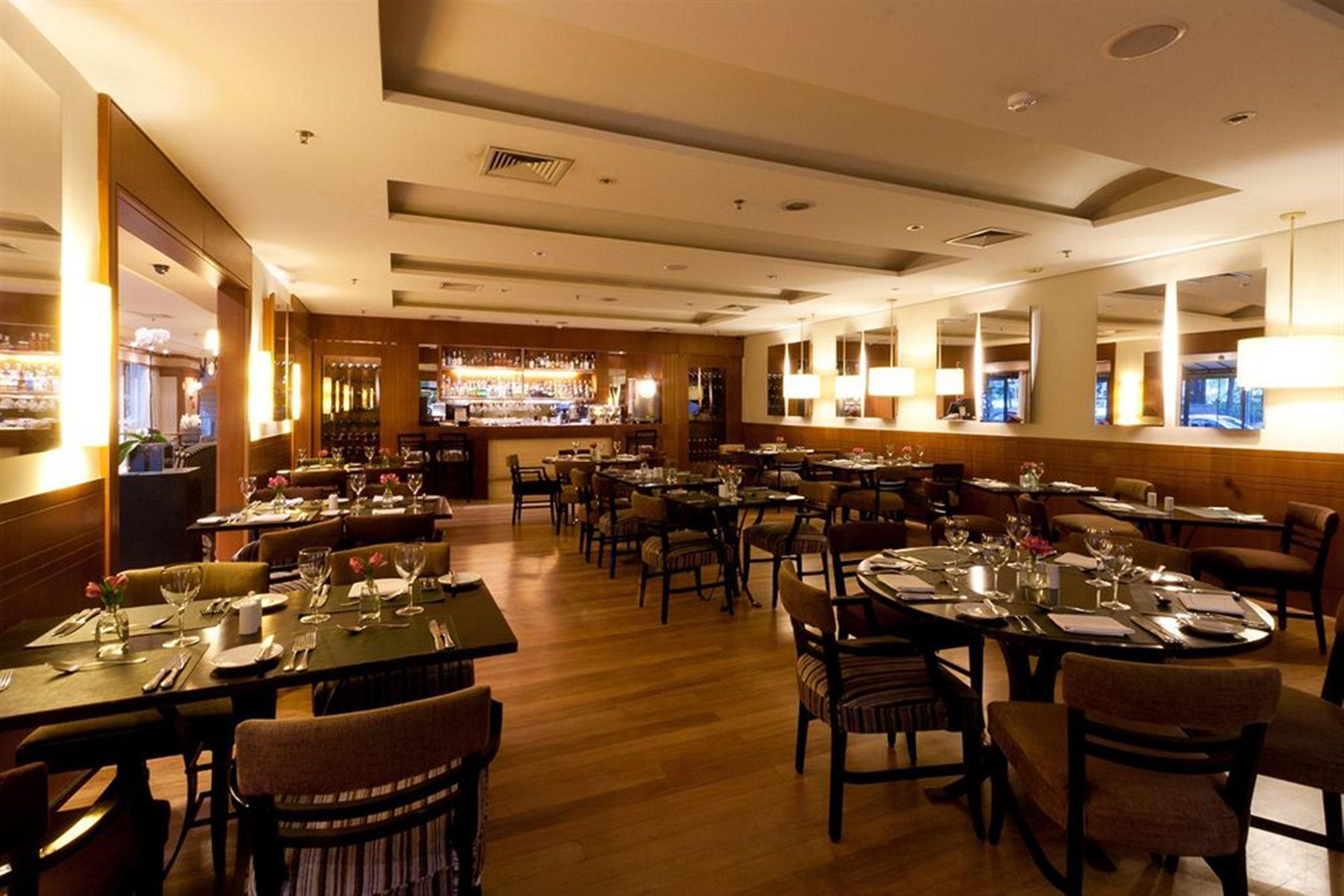 Gran Estanplaza Berrini Hotel São Paulo Luaran gambar The interior of the restaurant